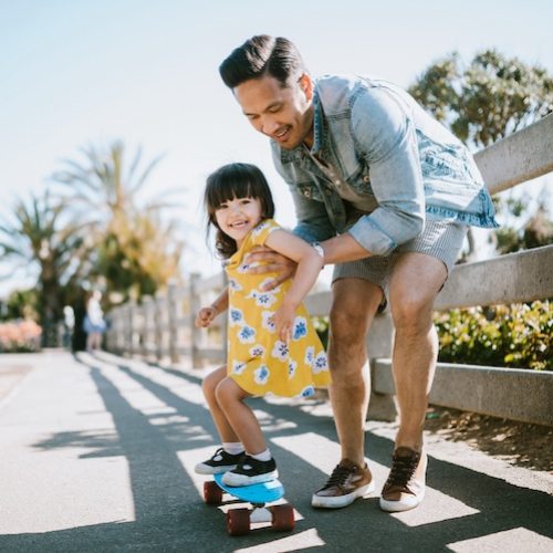 DadDaughterSkateboard